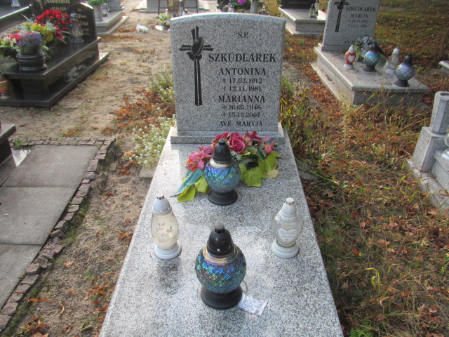 Grób Marianna Szkudlarek